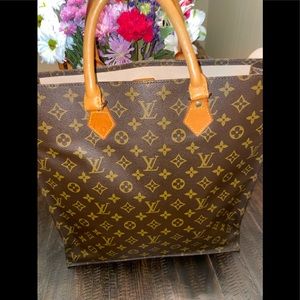 Louis Vuitton Sac Plat Vintage Bag in VGUC!  GREAT VINTAGE!